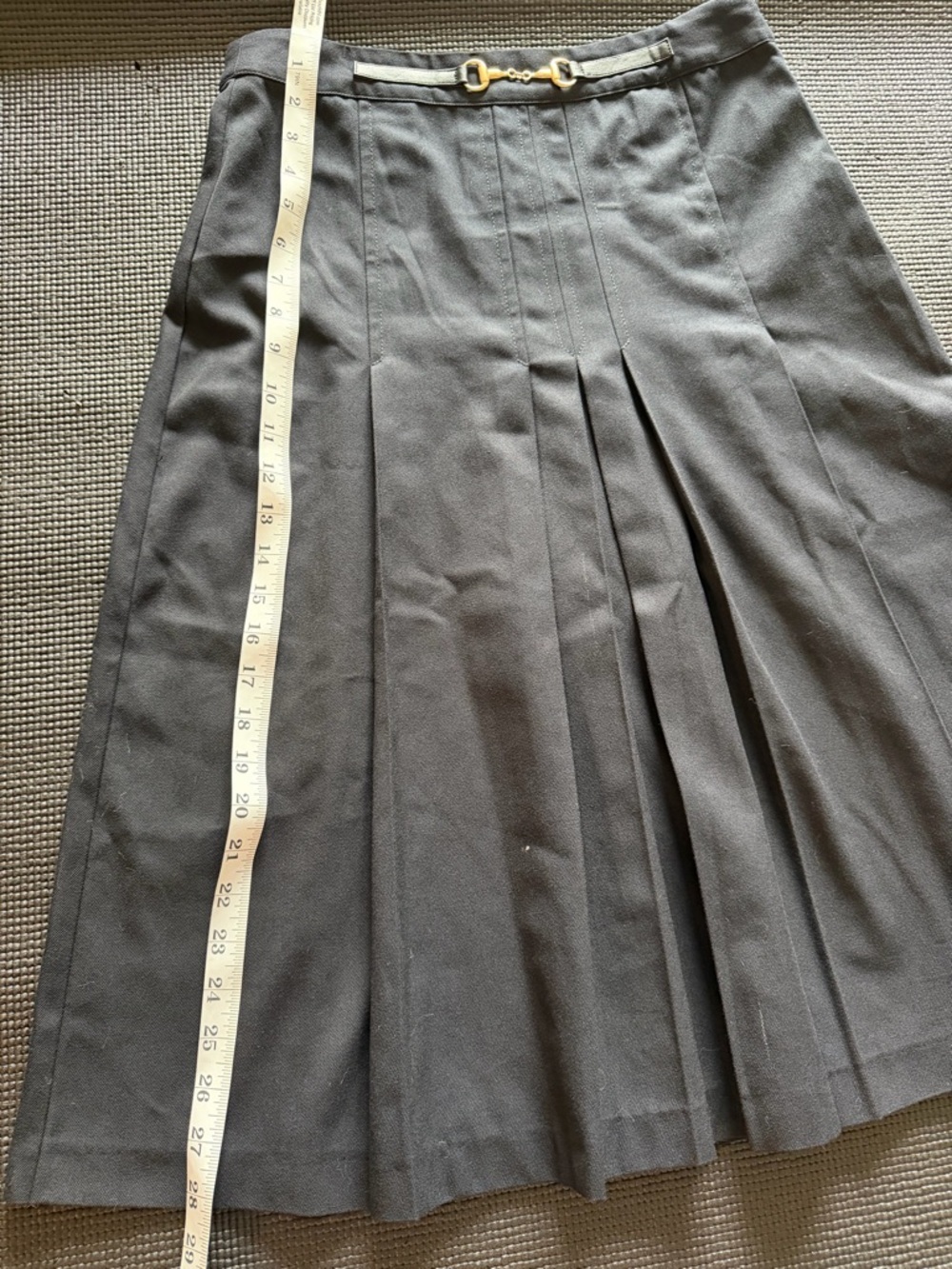 H&M Black A-Line Pleated Skirt with Gold Buckle - Picture 11 of 13